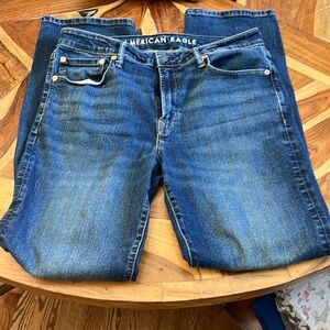 Men’s American Eagle Original Boot Cut Jeans 34x34; barely worn- looks brand new